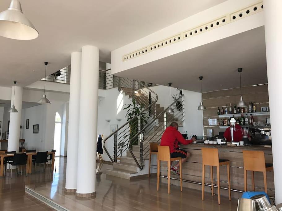 Clp - Beach Front, Pool View And Parking Κάλπε Εξωτερικό φωτογραφία